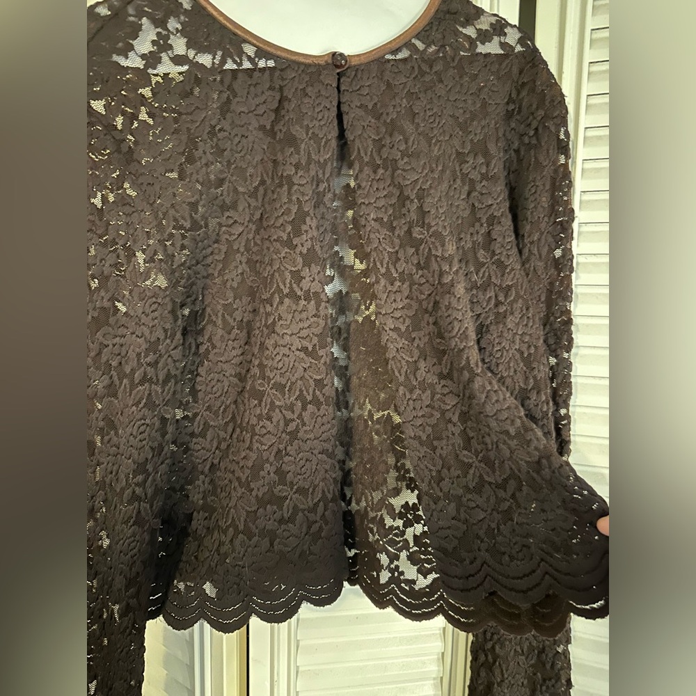 EUC Brown Lace Layering Piece Size Small